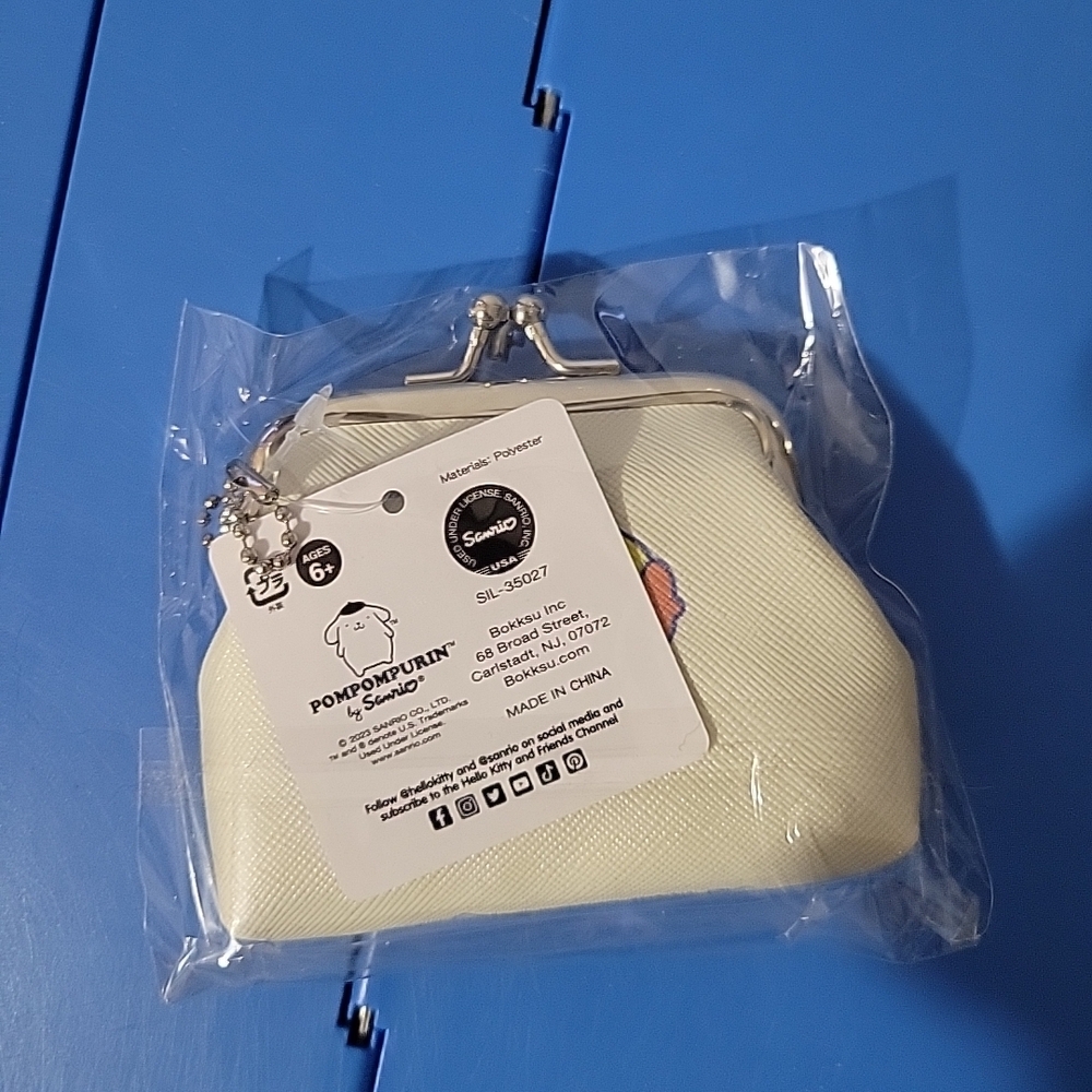 Hello Kitty/Sanrio X Bokksu Pompompurin Coin Purse - Picture 4 of 5